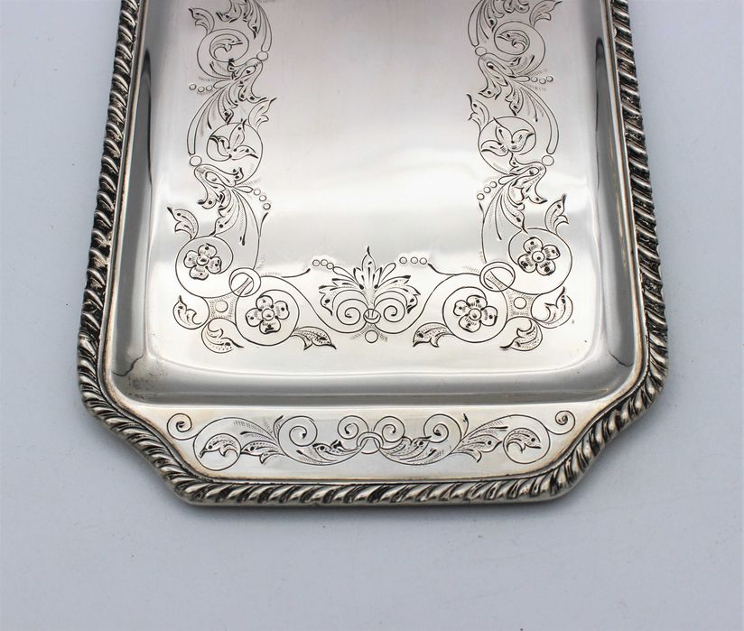 Tabuleiro/Torteira em Prata Portuguesa