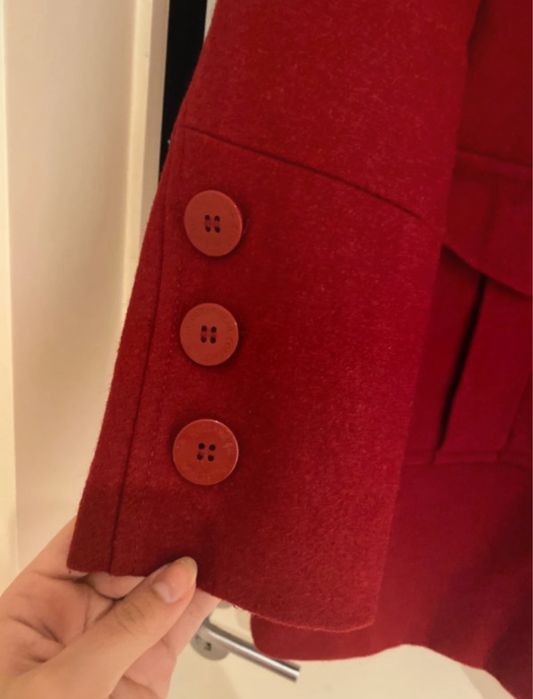 Casaco vermelho trench comprido
