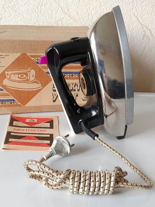 Утюг новий з функцією пара