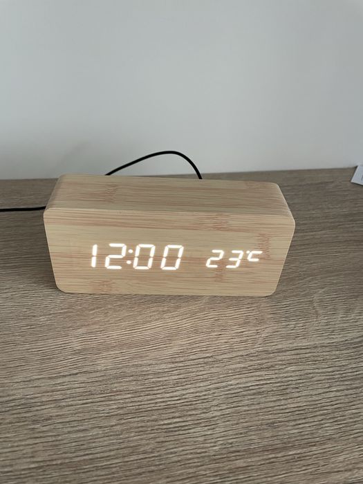 Часи дерево з температурою