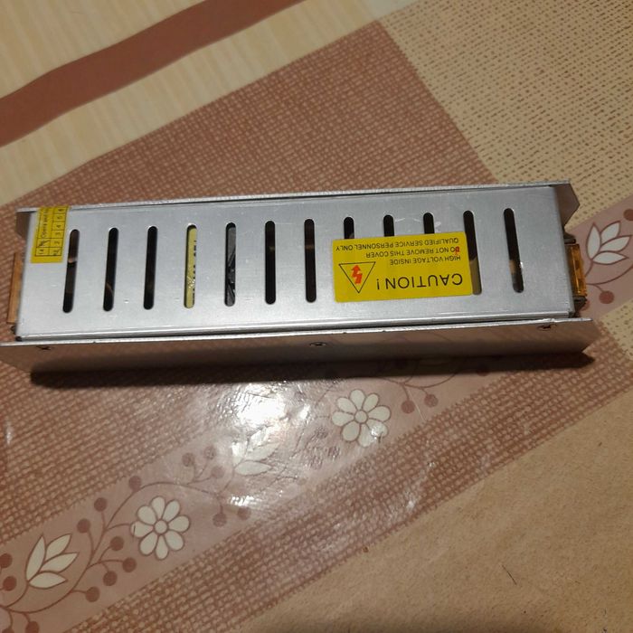 Продам Блок питания светодиодных панелей L-100-24 100W.