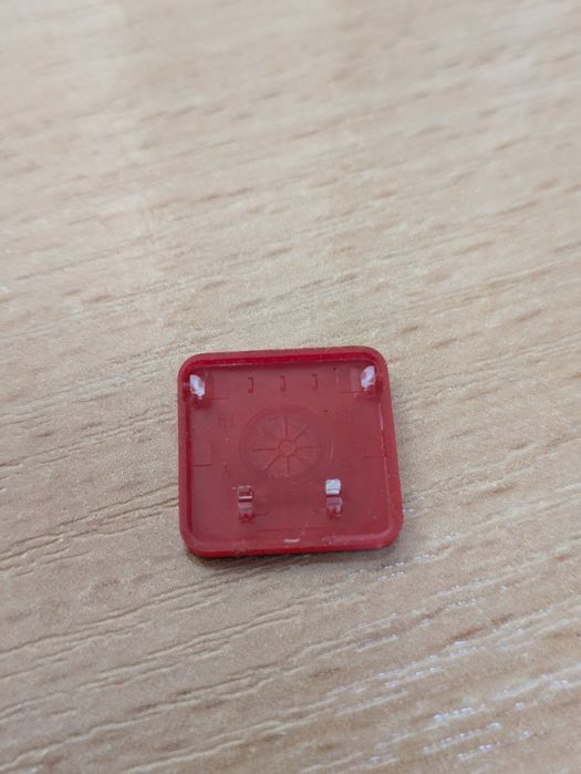 Клавіші з клавіатури Acer Nitro 5 з підсвіткою