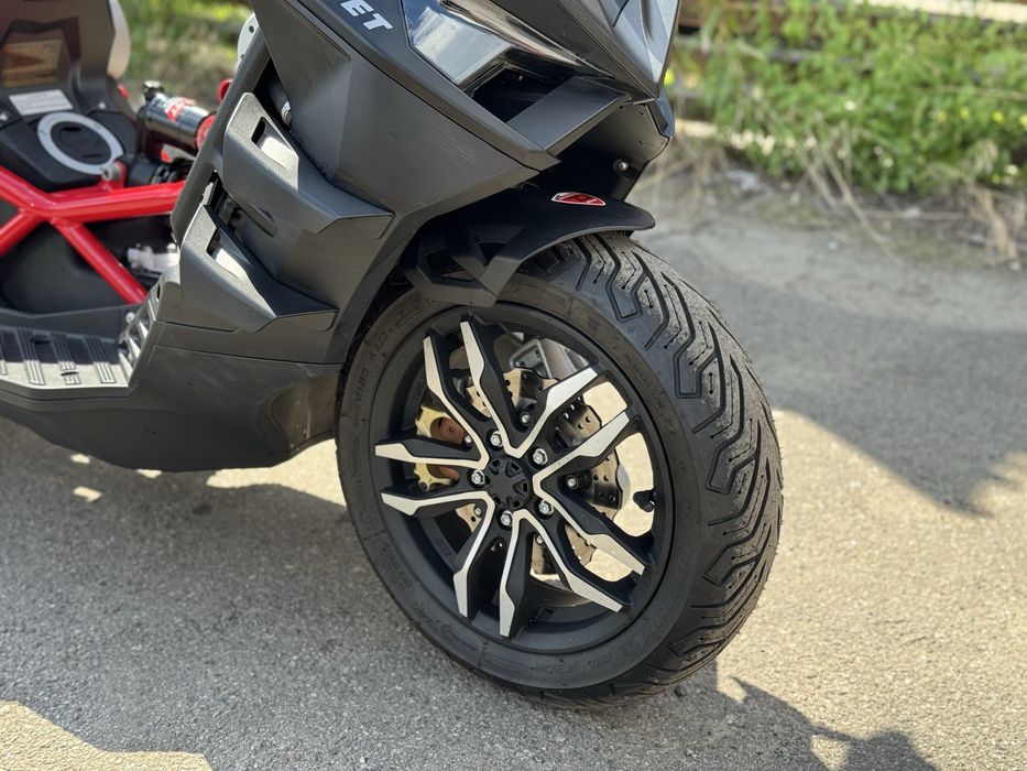 ITALJET Dragster 300 Агресивний Скутер