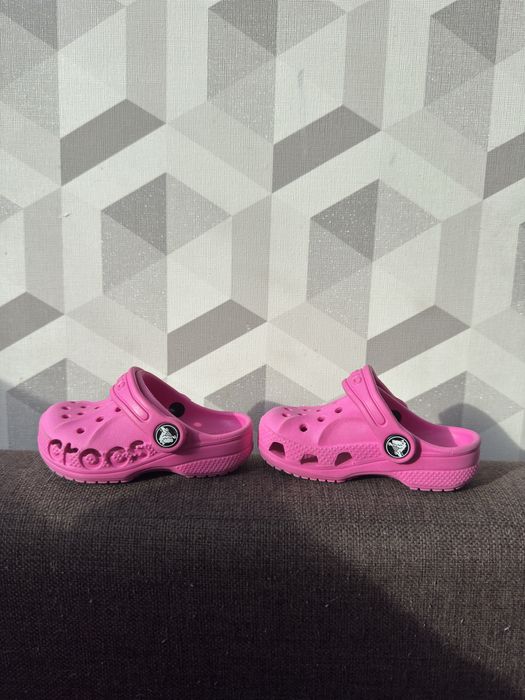 Продам  crocs,розмір c6