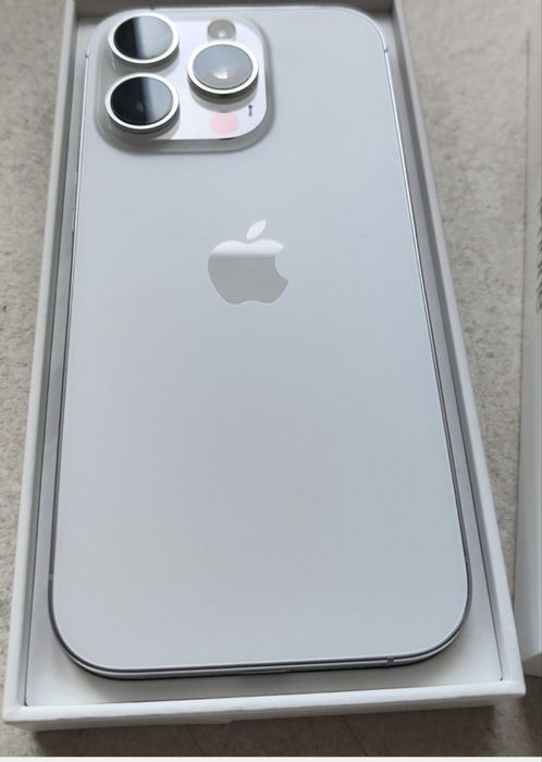  Apple iPhone 16 Pro Max 256GB White Titanium  I Bateria 90%