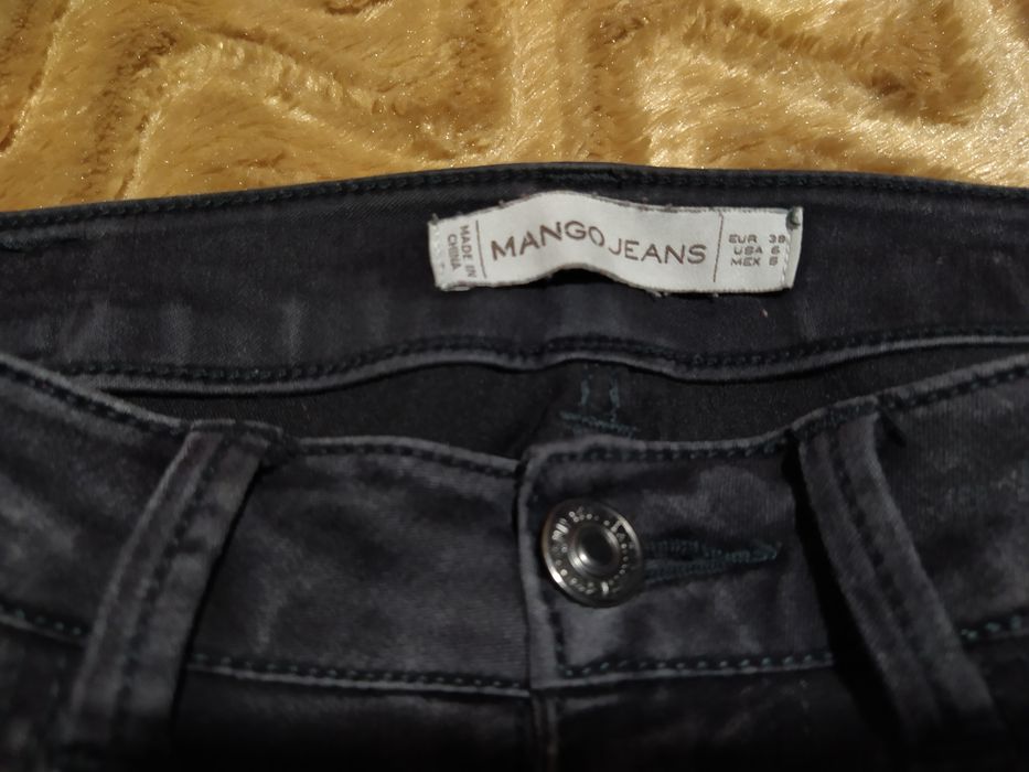 Jeans cor preto - Mango