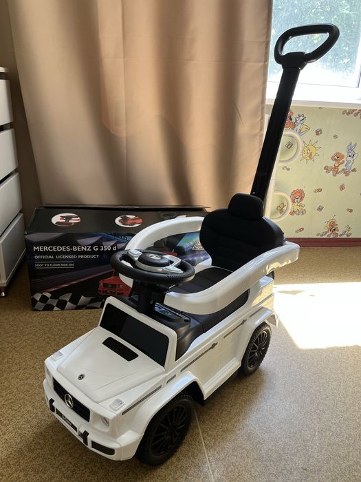Каталка-толокар Caretero (Toyz) Mercedes G350 D з батьківською ручкою