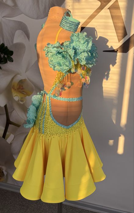 Нова латина для бальних танців . Ріст 160-170