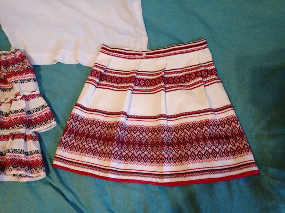 Вишита спідничка на дівчинку