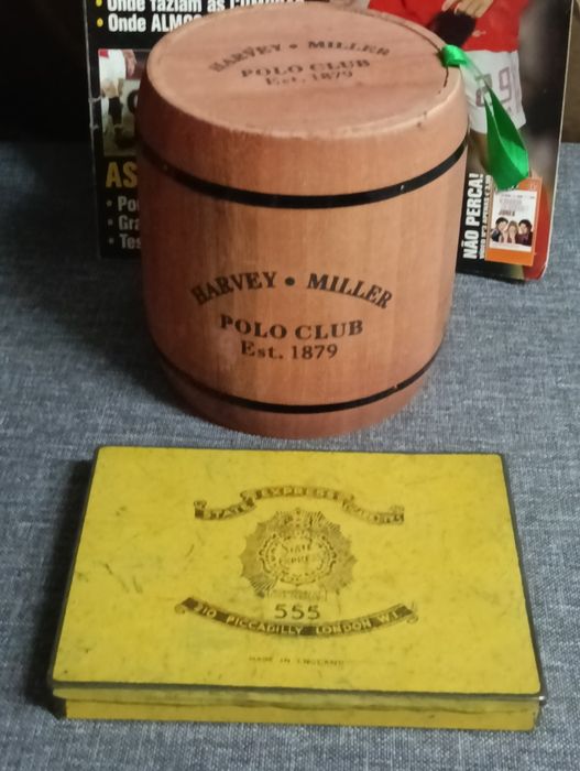 Caixa metálica ,State Express cigarrets 555 , anos 40