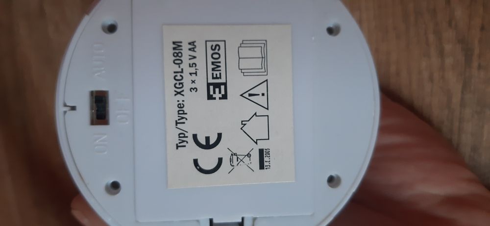 Sprzedam lampki z czujnikiem ruchu