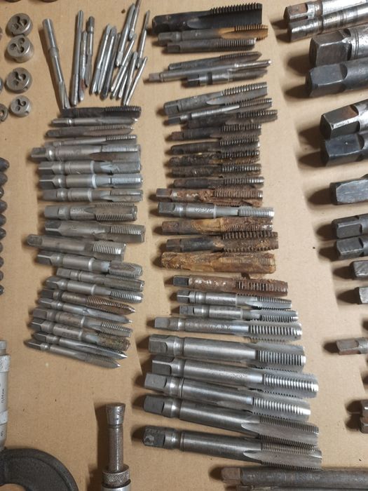 Плашки,мечики, микрометр 25мм,свёрла, развёртки СССР
