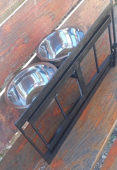 Кормушка Годувальниця для собаки