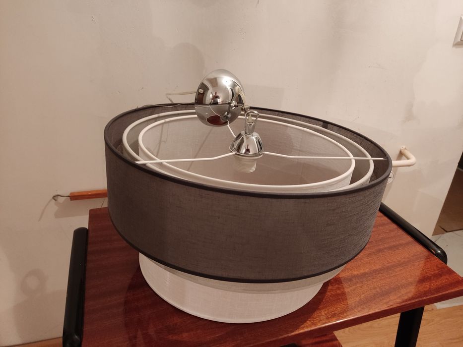 Lampa sufitowa wisząca wewnętrzne oświetlenie