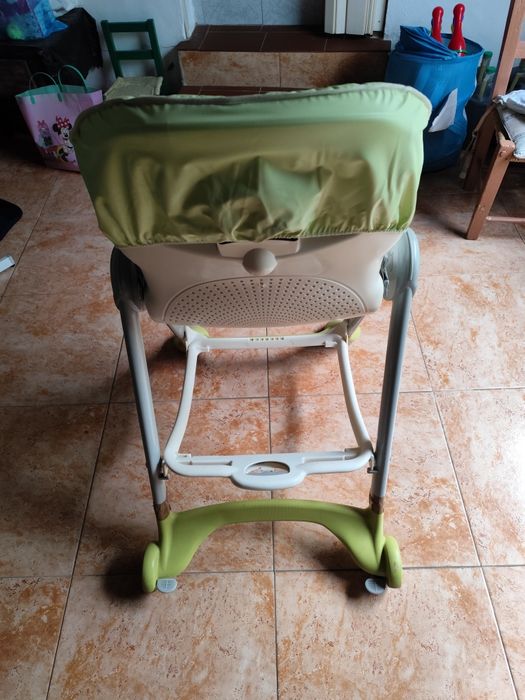 Cadeira refeição bebé
