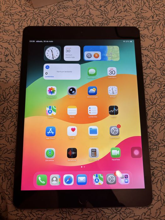 iPad 11, 8.ª Geração 32GB – Estado Impecável (Nunca usado)