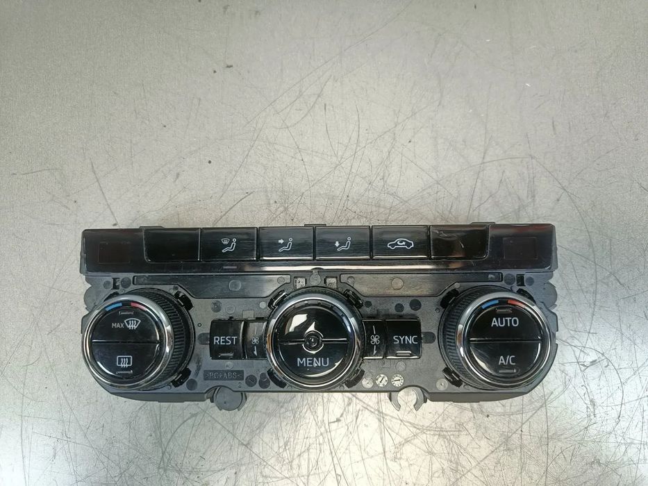 Panel klimatyzacji Skoda Kodiaq Panel nawiewów 565907044AF
