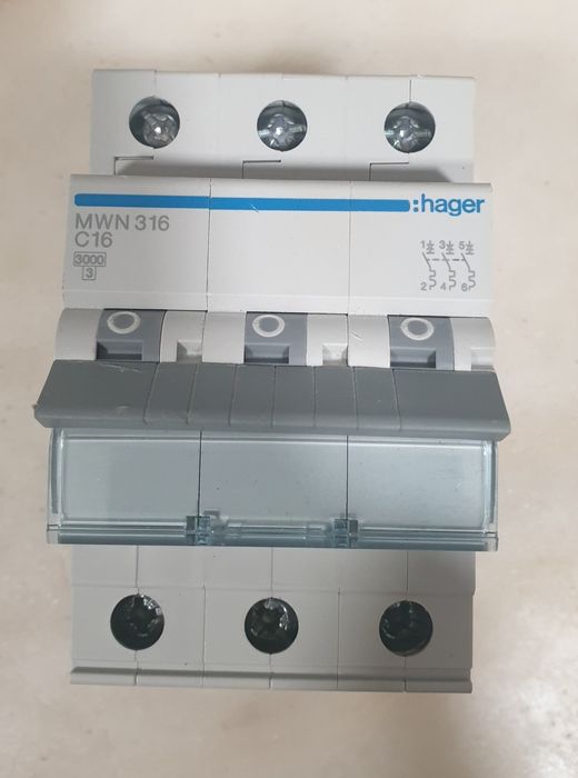 Disjuntor hager MWN316 3 Pólos 16A Curva C 3kA 3 Módulos
MWN3