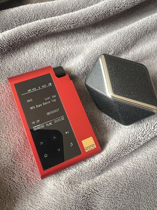 Hifiman r2r 2000 red мультибіт PCM 1702 x2