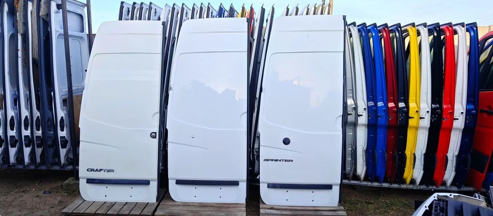 Drzwi Tył Tylne LEWE Wysokie Białe Do Założenia Mercedes Sprinter 906 Volkswagen Crafter