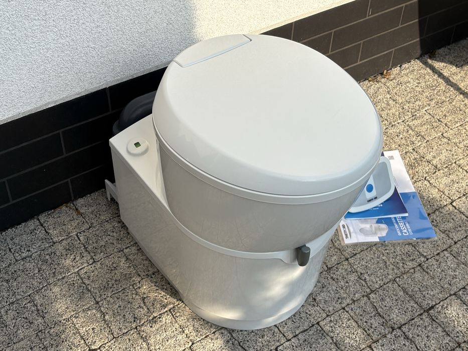 Wc toaleta kamper Dometic ct4110  Thetford c263s , 223s
