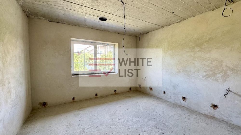 Продаж будинків по 123м2, тераса, навіс для авто/4 сотки