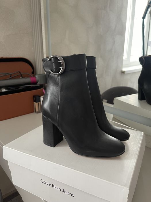 Чорні ботильйони