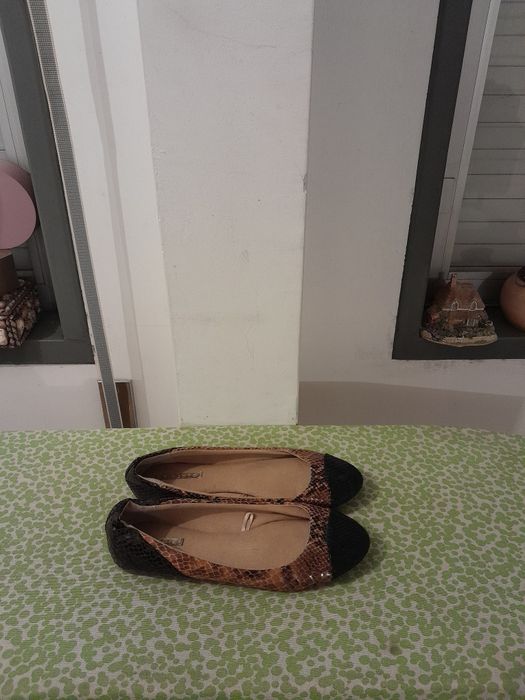 Vendo Sabrinas de Senhora PARFOIS muito bonitas como novas