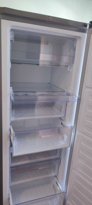 Arca INOX Vertical. No Frost. BEKO.