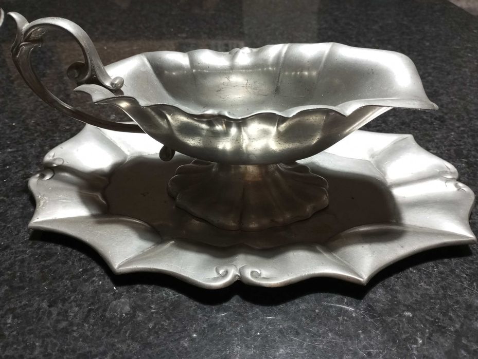 Molheira decorativa em Estanho 95%