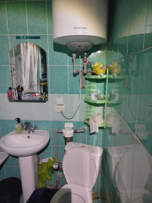 Світла та затишна квартира у центрі Помічної