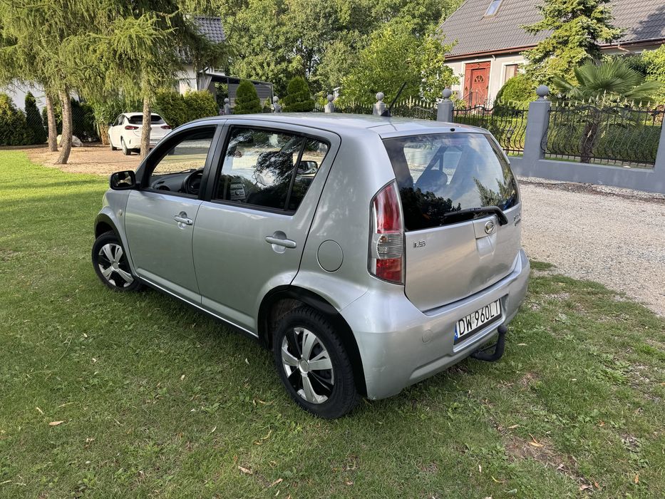 Daihatsu Sirion 1.3b 4x4 2006r klima 5 drzwi hak
