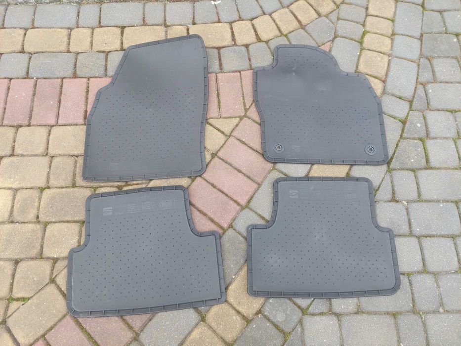 Dywaniki Welurowe SEAT IBIZA V ARONA Komplet Oryginał