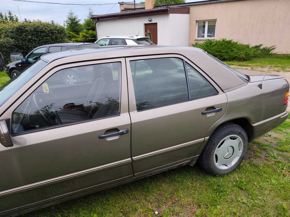 Mercedes Benz w124 200D