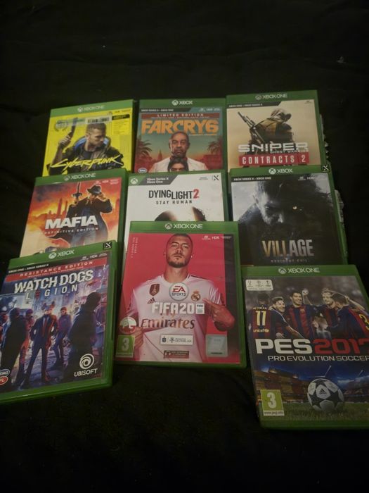 Xbox One 500 GB z grami