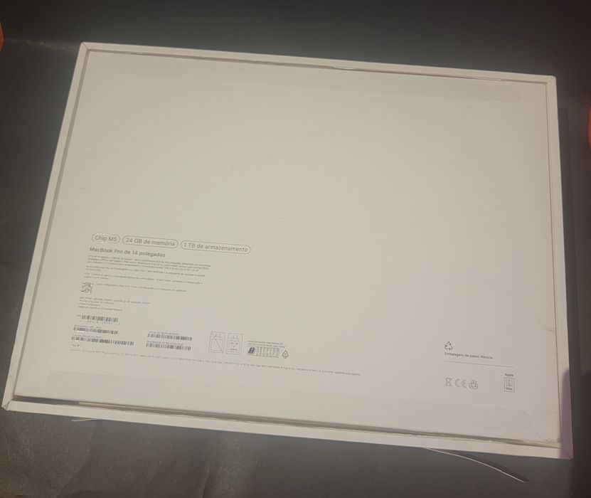 Caixa para Macbook Pro