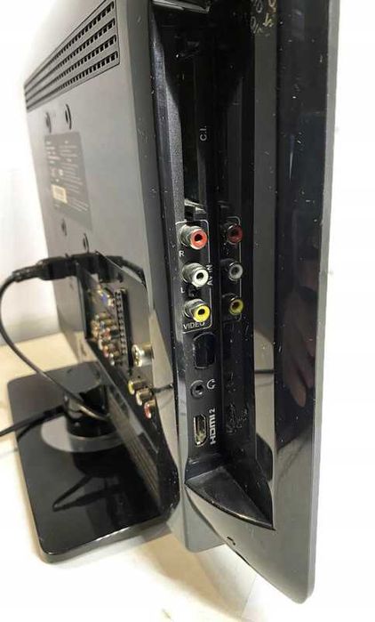 Tv Led  24 cale Sharp Aquos LC24LE210EV Full Hd Usb