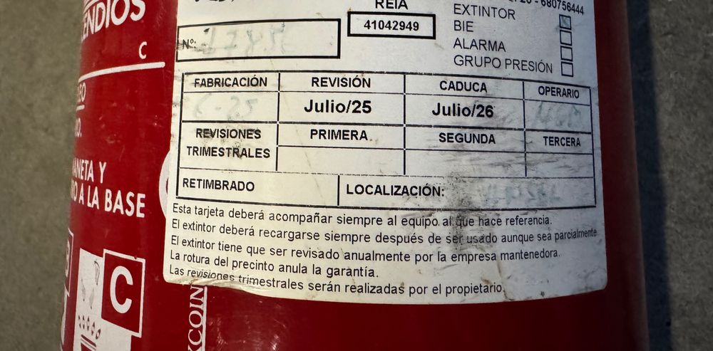 Extintor Pó Químico ABC (9Kg) + Manómetro revisão válida até Julho 2026