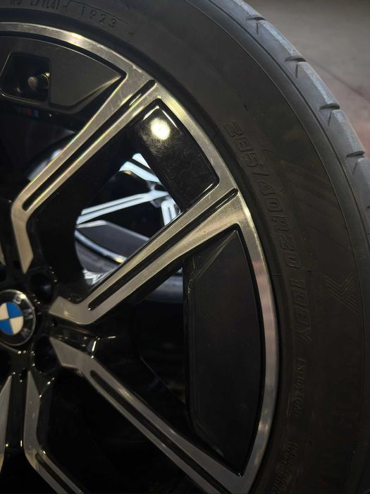 Jantes BMW G70 Serie 7 5x112 R20"