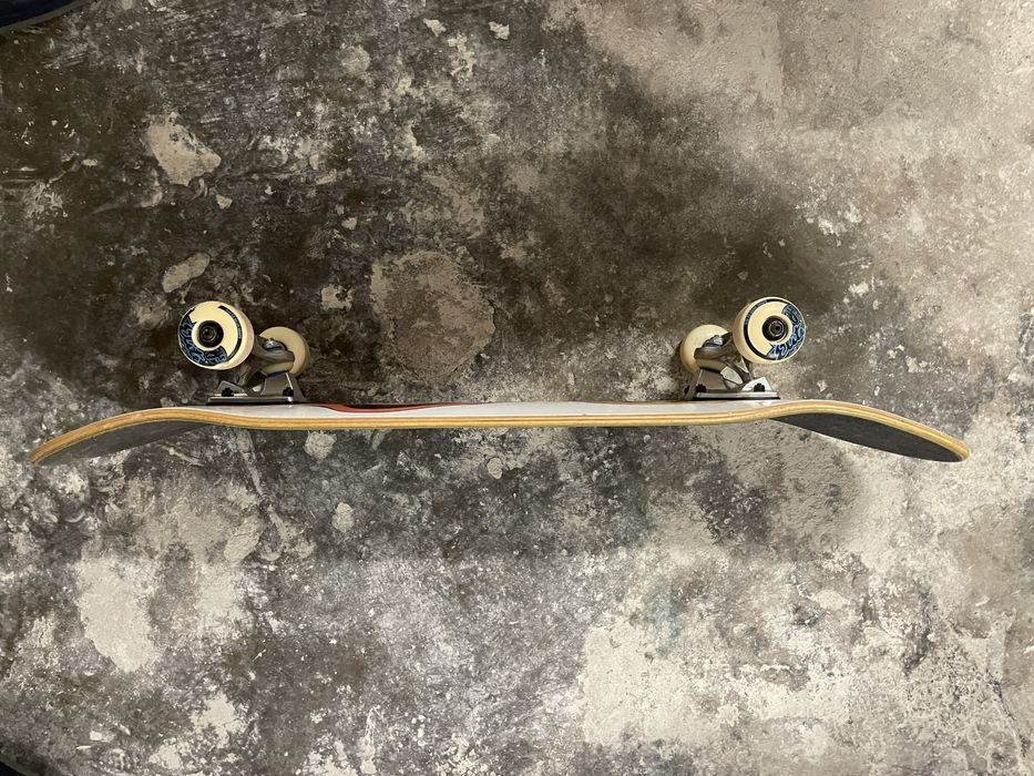 Real melting smiley skateboard