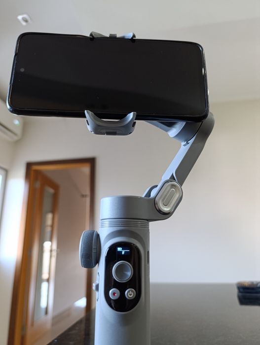 Estabilizador de imagem para Smartphone (Gimbal) Aochuan Smart X Pro