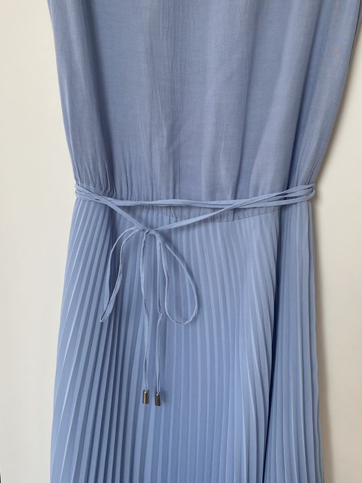 Sukienka plisowana maxi