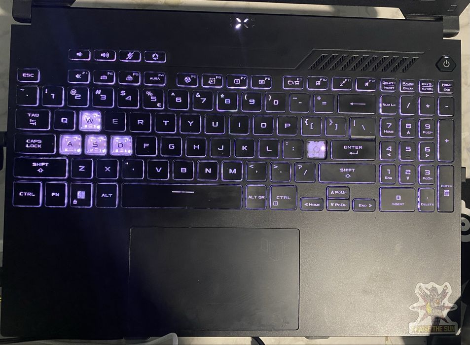 Asus TUF GAMING A15 FA507 - Ryzen 7 6800H / RTX3050 / 16GB RAM