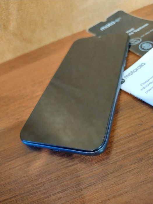 Смартфон Motorola E6s, б/у