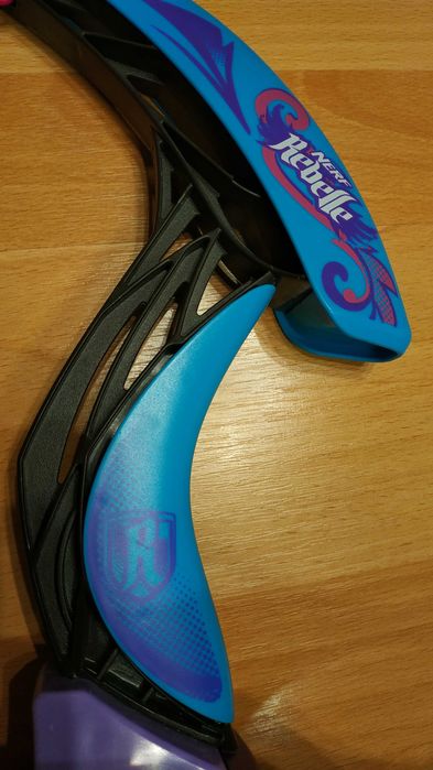 Блочный лук Hasbro Rebelle Nerf со стрелами