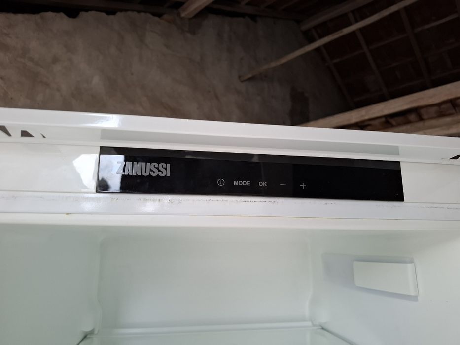 Frigorífico usado para peças