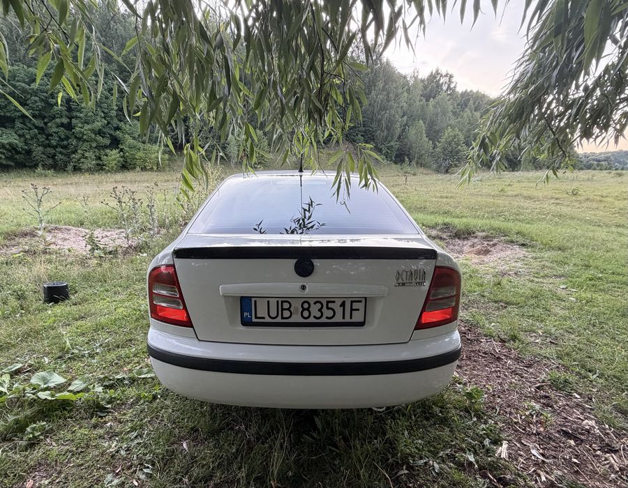 Skoda oktavia tour 1.9 tdi для військових