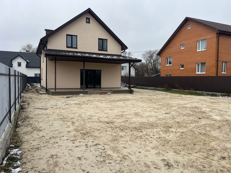 Продам дім дом 140 кв 4 кім в Гнідин Гнедин