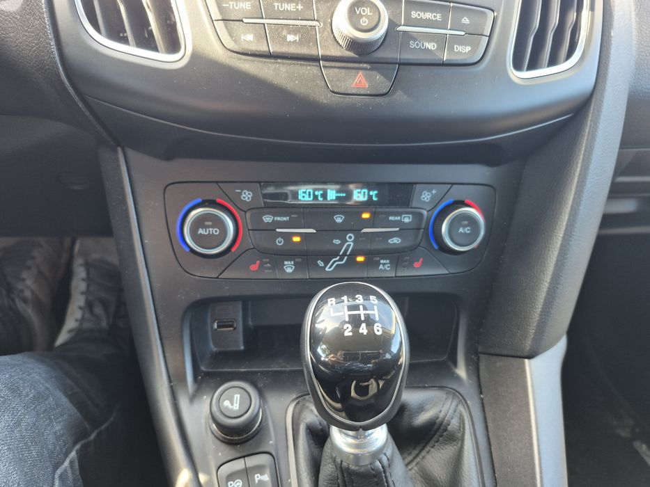 Ford Focus Kombi 2017 Polift