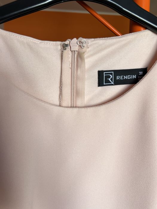 Elegancka sukienka Rengin